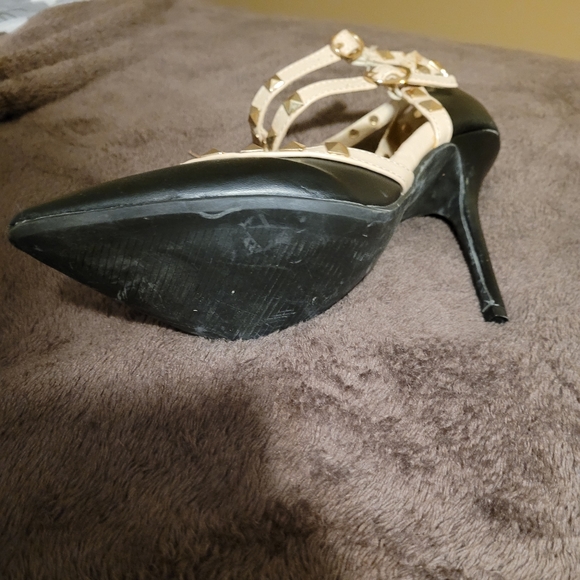 Dazzling heels - Picture 2 of 11